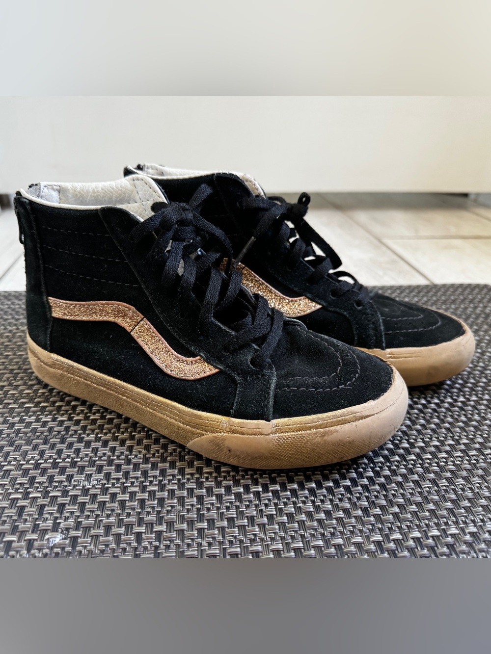 VANS Kids SZ 2 SK8-Hi Zip Party Glitter Black/Gold